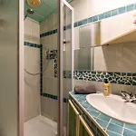 Complet A La Maison Mosaic