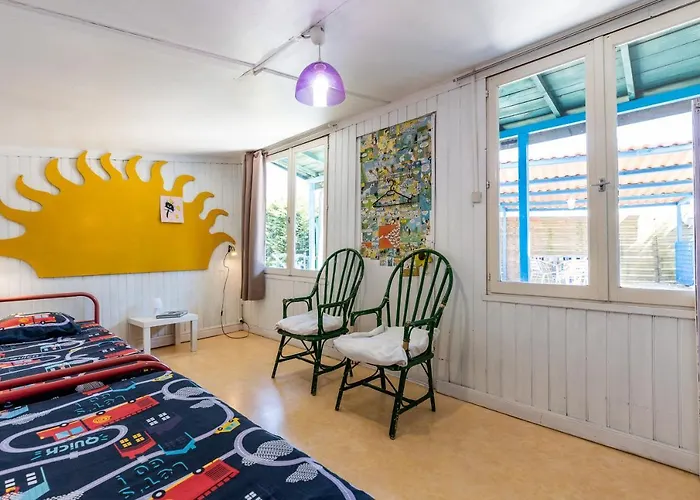 Holiday home Complet A La Maison Mosaic *