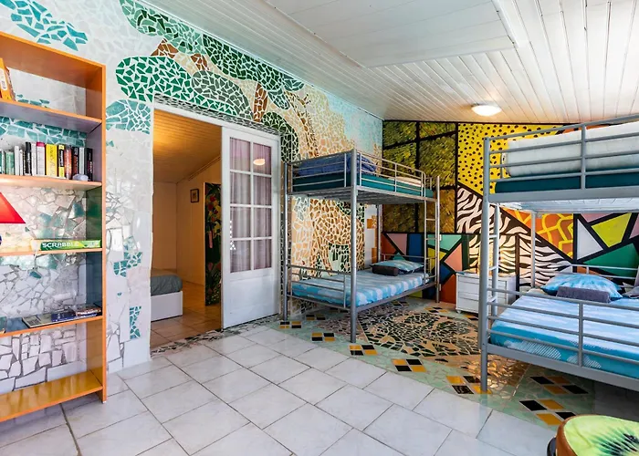 Complet A La Maison Mosaic *